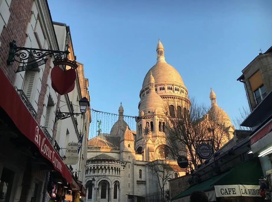 Montmartre With A View And Swimming Pool Access Appartement