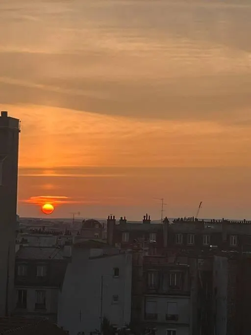 Montmartre With A View And Swimming Pool Access